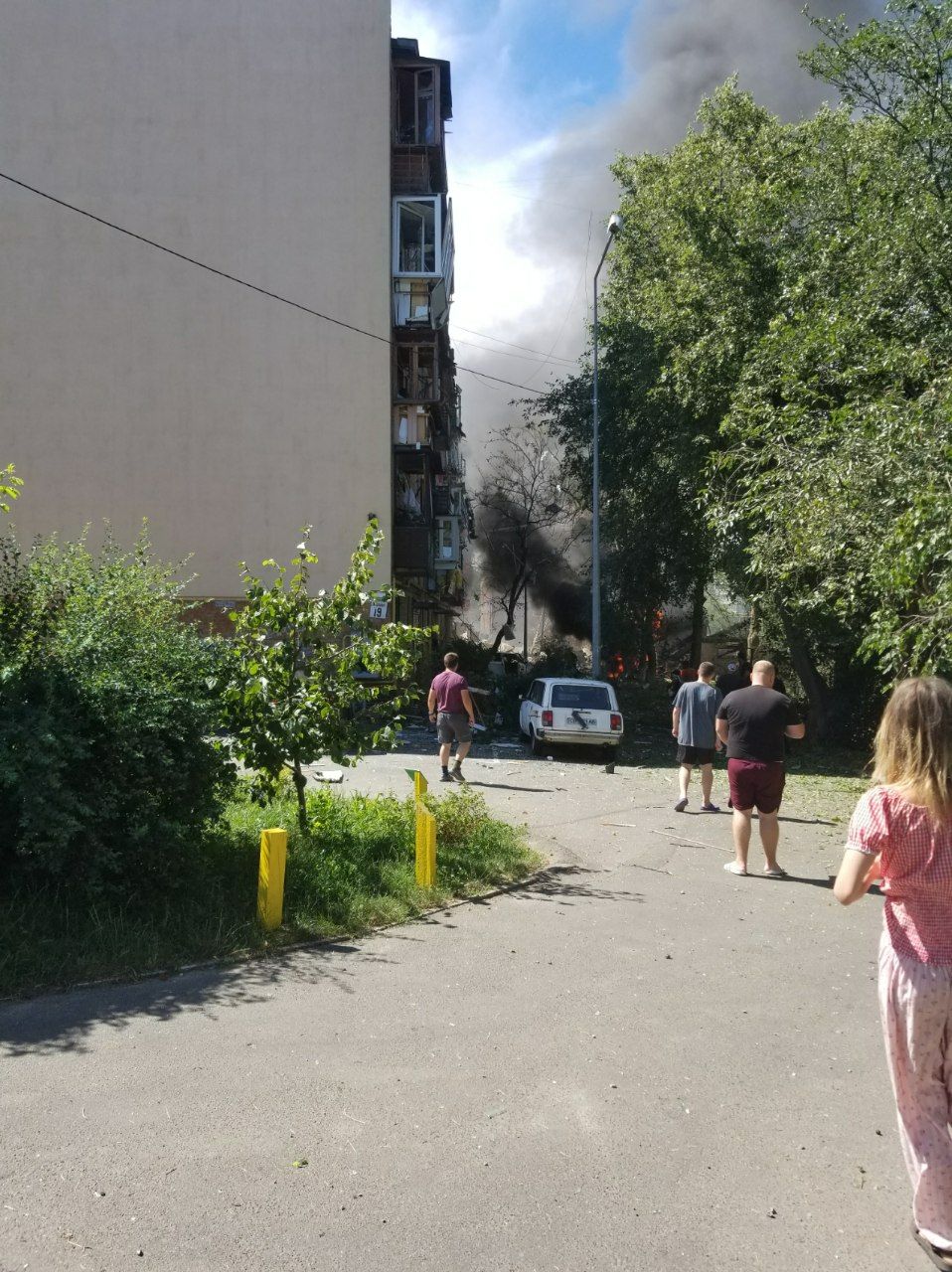 Український музикант дивом вижив під завалами квартири у Києві